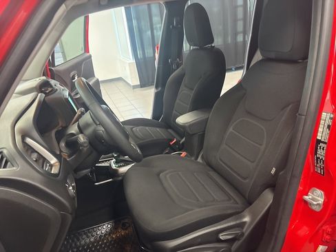 Used 2022 Jeep Renegade Latitude image 24