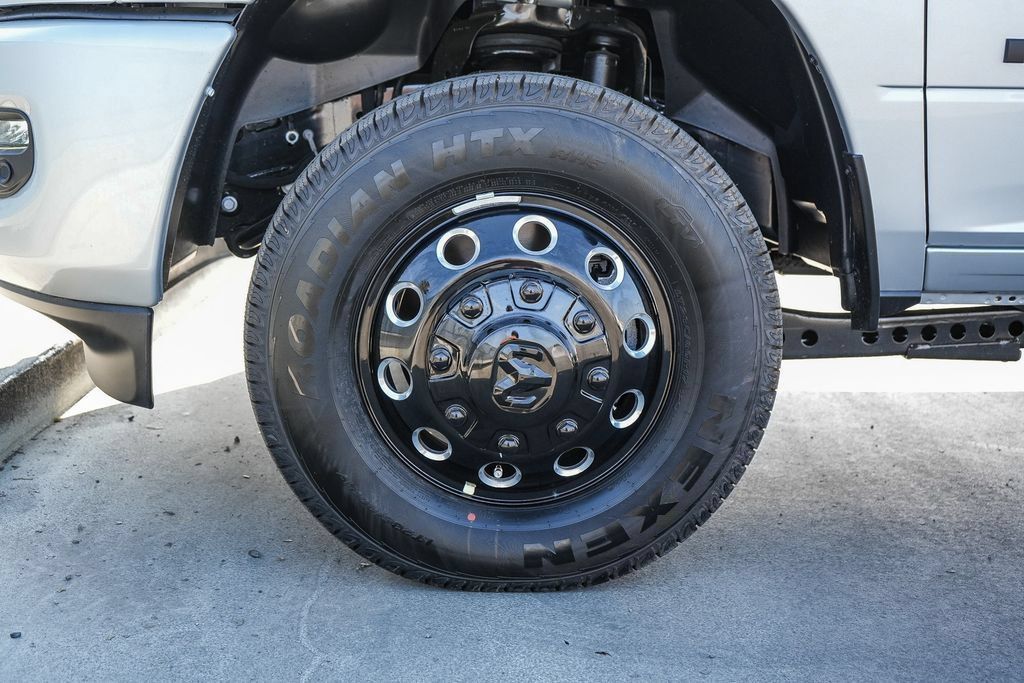 New 2026 RAM 3500 Laramie w/ Night Edition AWD/4WD image 11