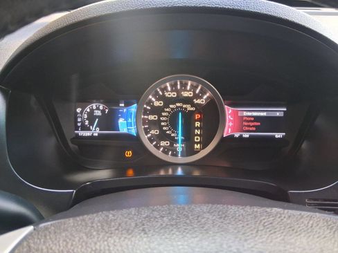 Used 2013 Ford Explorer XLT FWD image 15