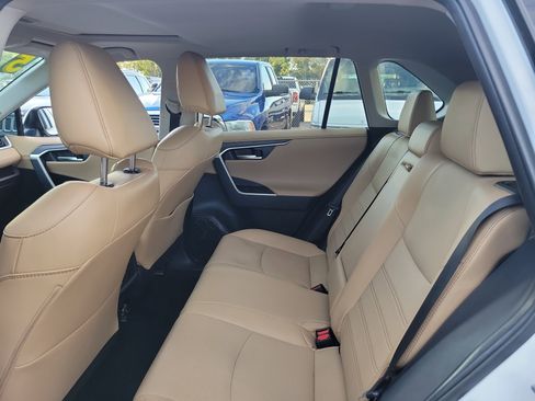 Used 2025 Toyota RAV4 Limited image 13