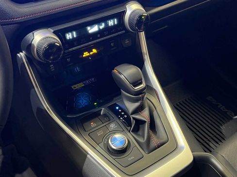 Certified 2025 Toyota RAV4 XSE image 22