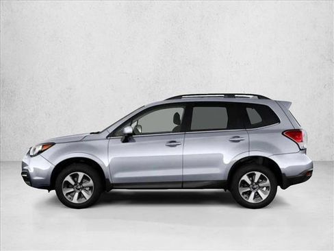Used 2017 Subaru Forester 2.0XT Touring image 3