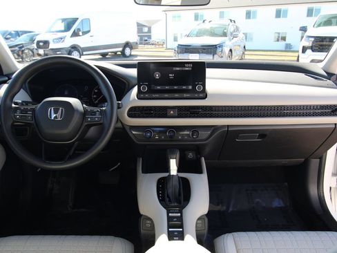 Used 2024 Honda HR-V LX image 34