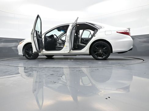 Used 2015 Toyota Camry SE image 47