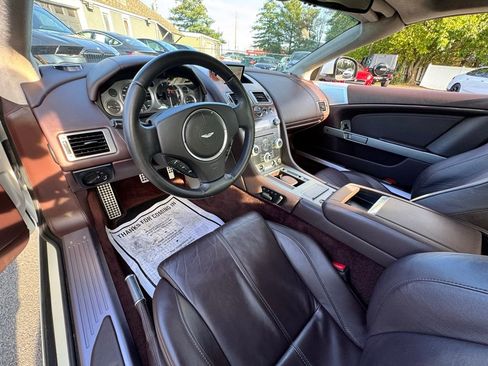 Used 2010 Aston Martin DB9 Volante image 18