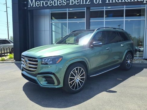 New 2026 Mercedes-Benz GLS 580 4MATIC image 2
