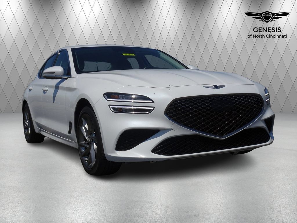 Used 2022 Genesis G70 2.0T AWD/4WD image 8