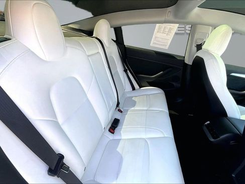 Used 2022 Tesla Model 3 Long Range AWD/4WD image 26