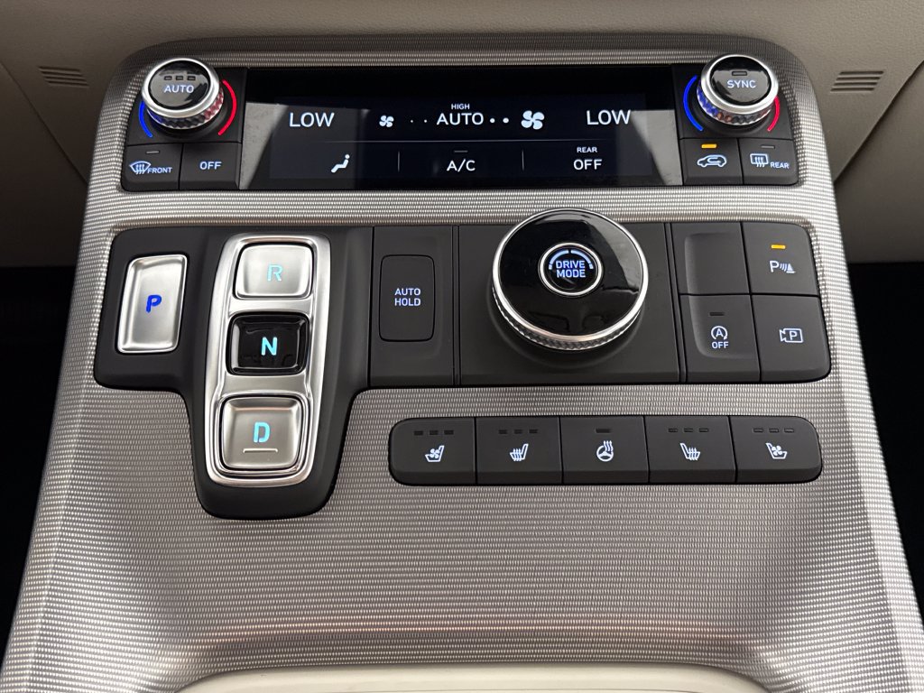 Used 2025 Hyundai Palisade Calligraphy FWD image 24