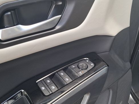 New 2026 Nissan Pathfinder SL FWD image 12