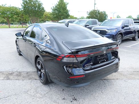 Used 2023 Honda Accord Sport image 6