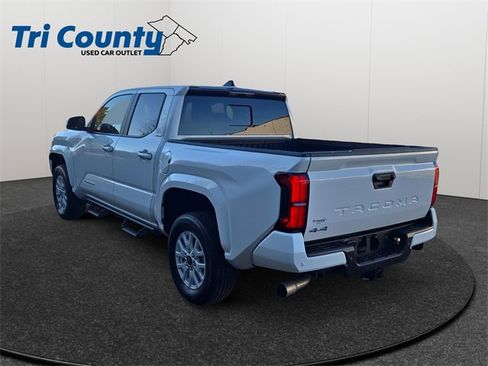 Certified 2024 Toyota Tacoma SR5 image 6