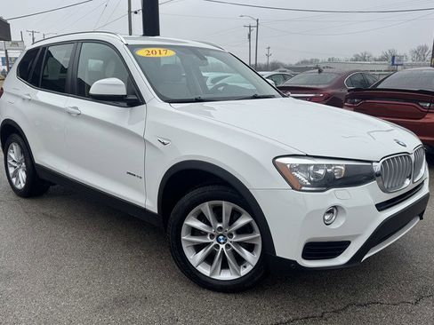 Used 2017 BMW X3 xDrive28i image 2