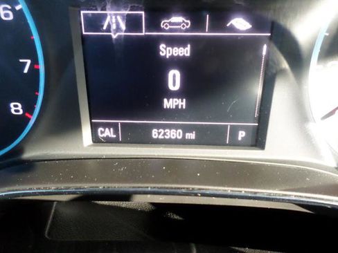 Used 2017 Chevrolet Cruze LT w/ Convenience Package image 16