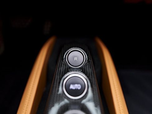 Used 2022 Ferrari F8 Tributo image 87