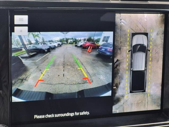 Used 2022 Ford F250 Lariat w/ Black Appearance Package AWD/4WD image 13