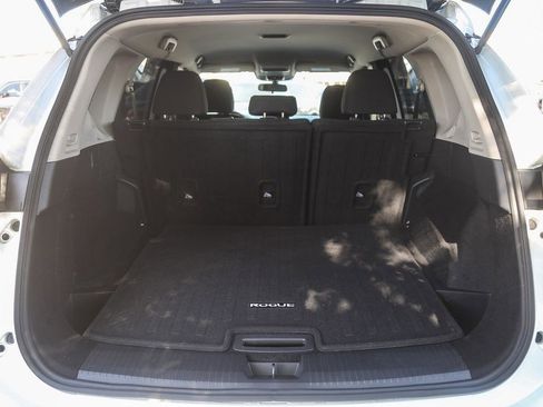 Used 2025 Nissan Rogue S FWD image 25
