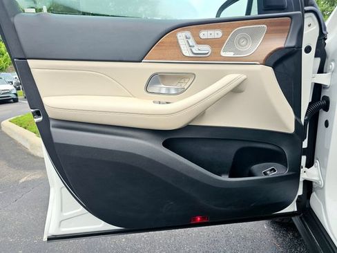 Certified 2024 Mercedes-Benz GLS 450 4MATIC image 22