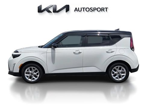 Certified 2025 Kia Soul S FWD image 14