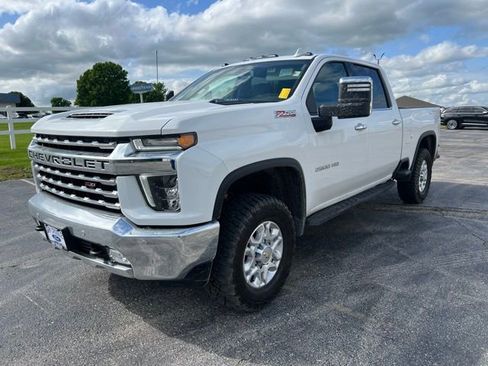 Used 2022 Chevrolet Silverado 2500 LTZ w/ LTZ Plus Package AWD/4WD image 2