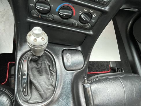 Used 1999 Chevrolet Corvette Coupe image 24