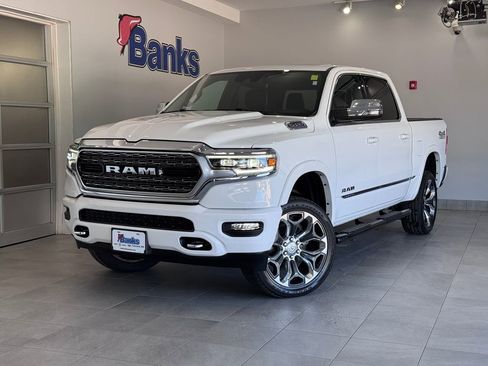 Used 2024 RAM 1500 Limited w/ Off Road Group AWD/4WD image 2