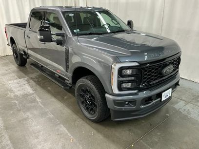 New 2026 Ford F350 Lariat w/ Black Appearance Package