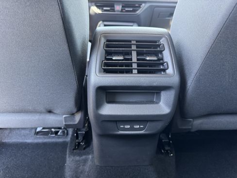 Certified 2025 Volkswagen Tiguan S FWD image 29