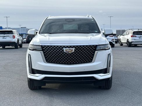 Used 2021 Cadillac Escalade Premium Luxury image 29