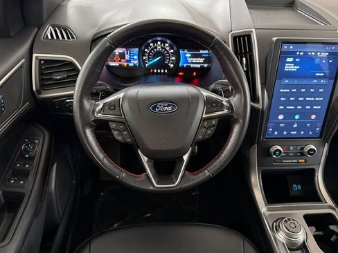 Used 2022 Ford Edge ST-Line w/ Class II Trailer Tow Package AWD/4WD image 14