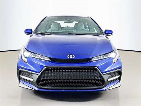 Used 2021 Toyota Corolla SE image 2