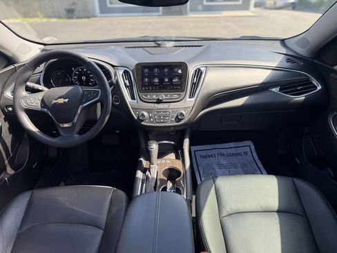 Used 2020 Chevrolet Malibu Premier FWD image 30