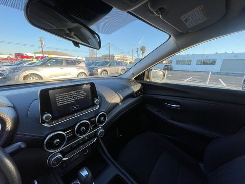 Used 2025 Nissan Sentra SV image 35