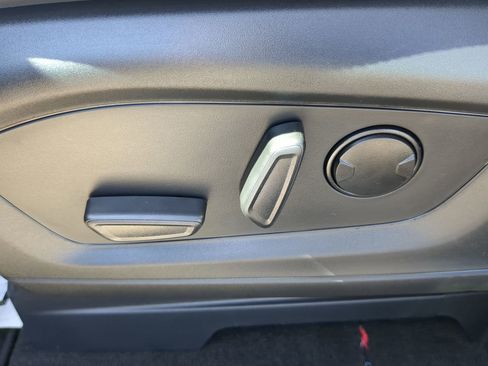 New 2025 Ford Explorer Active w/ Active Comfort Package image 54