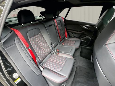 New 2026 Audi SQ8 Prestige image 10
