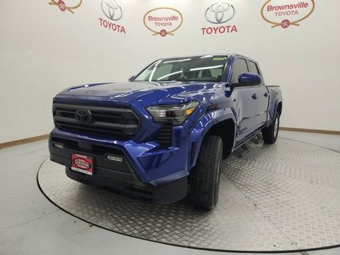 Used 2025 Toyota Tacoma SR5 image 2