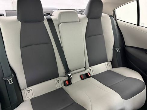 Used 2025 Toyota Corolla LE image 34