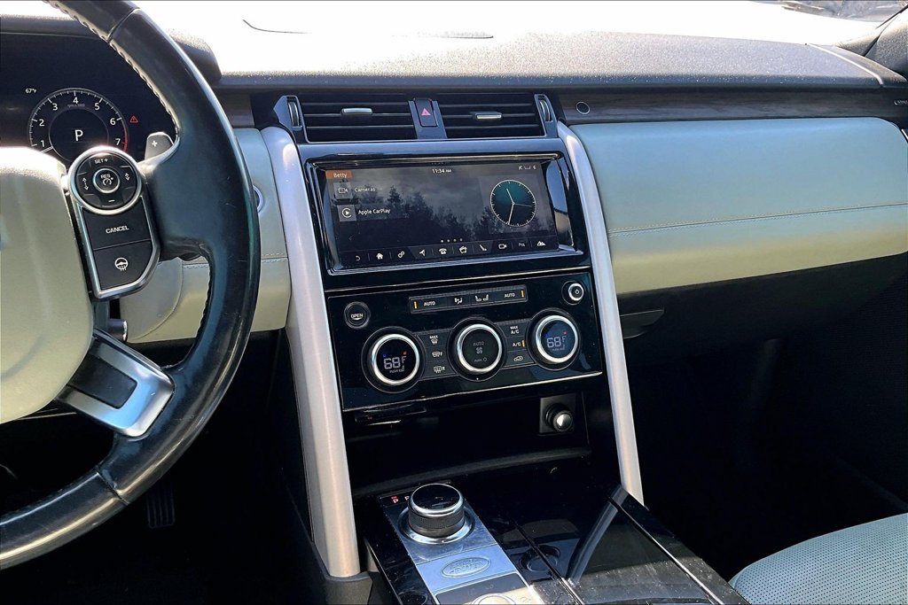 Used 2018 Land Rover Discovery HSE Luxury AWD/4WD image 8