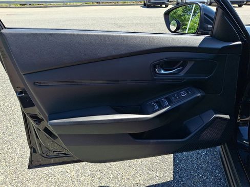 Used 2023 Honda Accord EX image 13