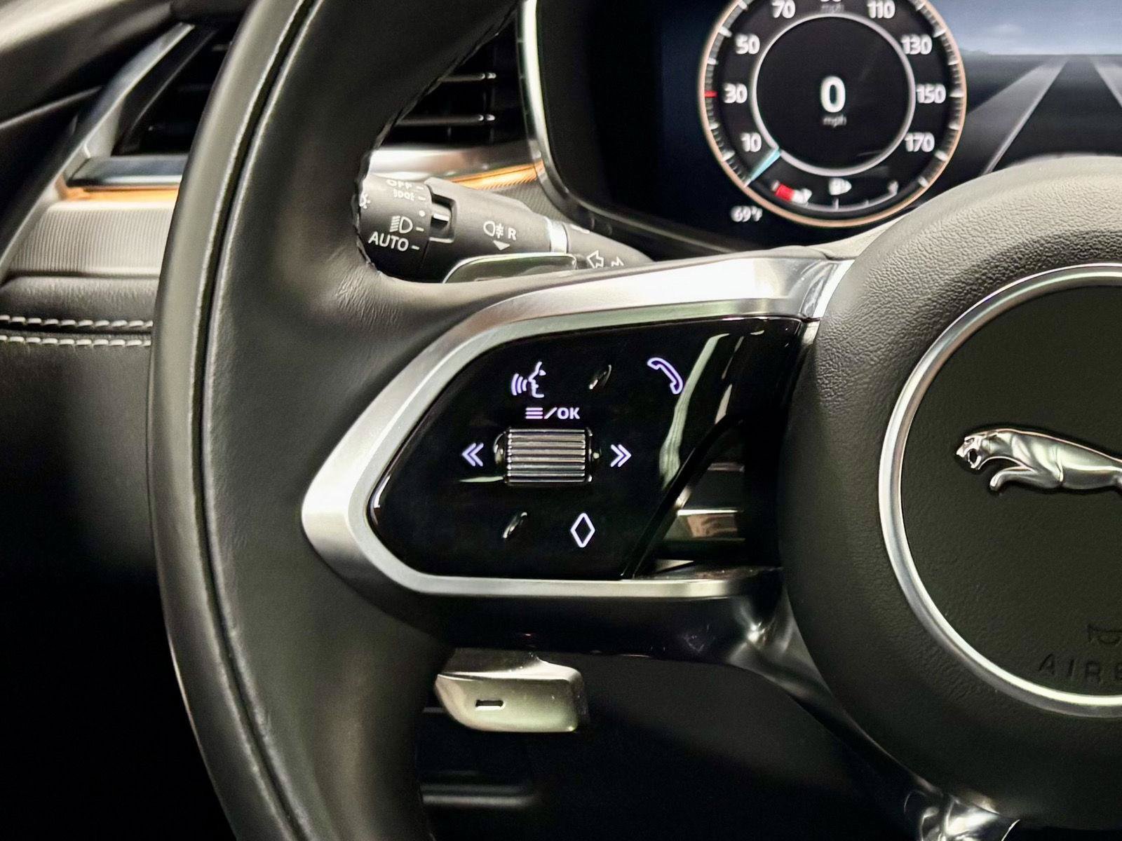 Used 2024 Jaguar F-PACE R-Dynamic S AWD/4WD image 25
