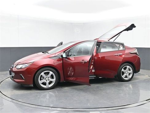 Used 2017 Chevrolet Volt LT image 47