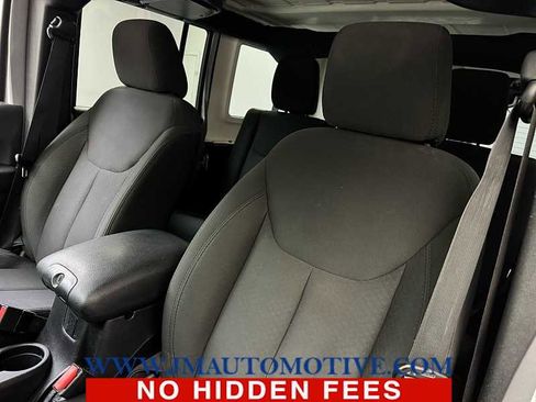 Used 2016 Jeep Wrangler Unlimited Sport w/ Quick Order Package 24S AWD/4WD image 13