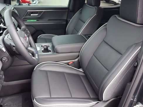 New 2026 GMC Sierra EV Elevation w/ Premium Package AWD/4WD image 14