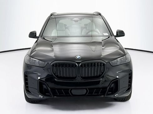 New 2026 BMW X5 xDrive40i w/ M Sport Package AWD/4WD image 2