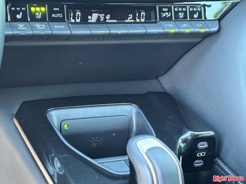 Certified 2026 Toyota Crown Signia AWD/4WD image 29