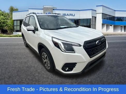Used 2024 Subaru Forester Premium AWD/4WD image 8