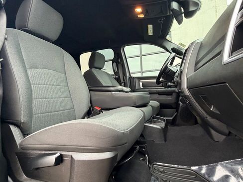 Used 2022 RAM 1500 Classic Warlock AWD/4WD image 18