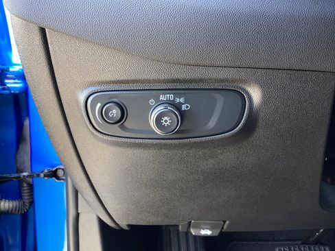 Used 2024 Chevrolet Equinox LS w/ Driver Confidence II Package image 28