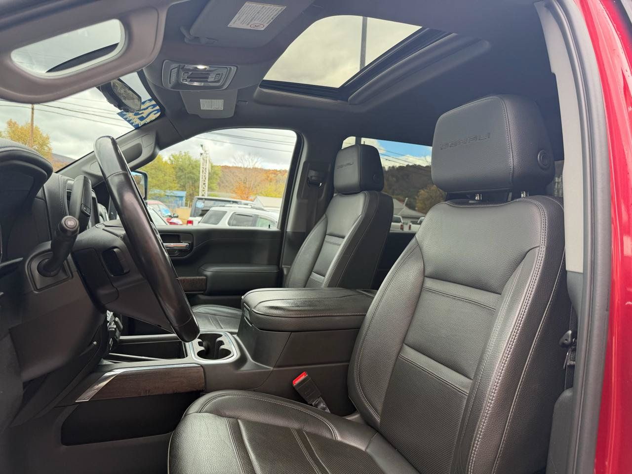 Used 2023 GMC Sierra 2500 Denali w/ Denali Ultimate Package AWD/4WD image 14
