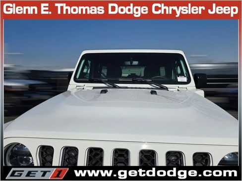 Used 2023 Jeep Wrangler Sahara image 5